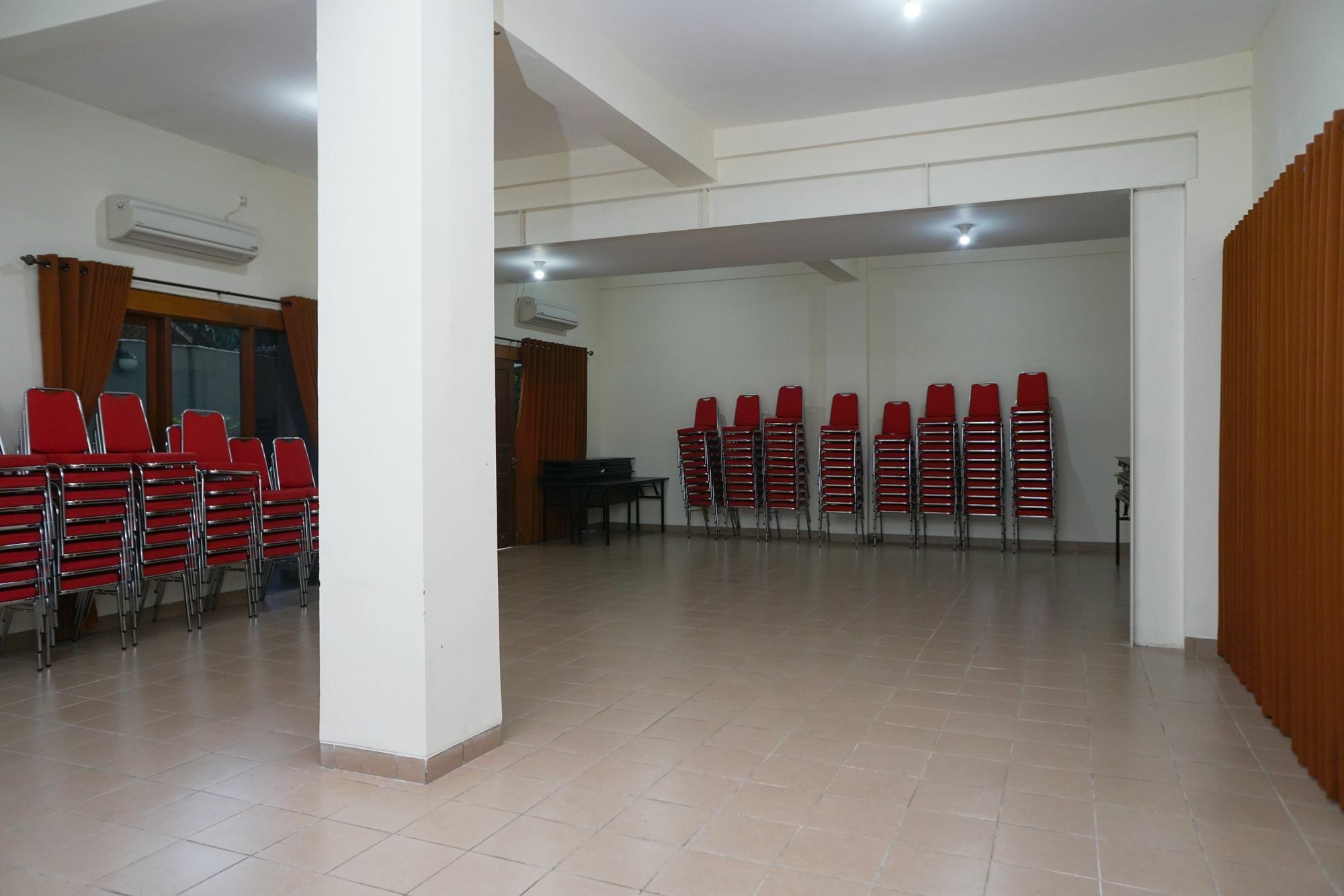 Reddoorz Plus @ Ciumbuleuit Area บันดุง ภายนอก รูปภาพ