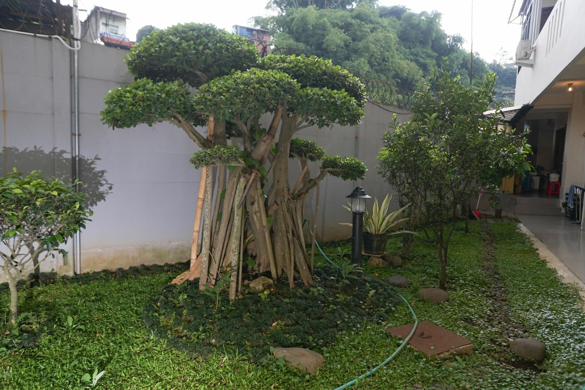 Reddoorz Plus @ Ciumbuleuit Area บันดุง ภายนอก รูปภาพ